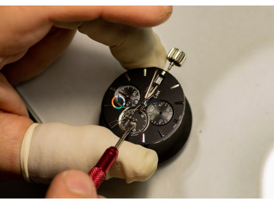 Відновлення годинника Frederique Constant Manufacture Worldtimer після сильного падіння